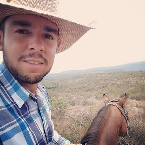 Meet your Posher, Manuel alejandro